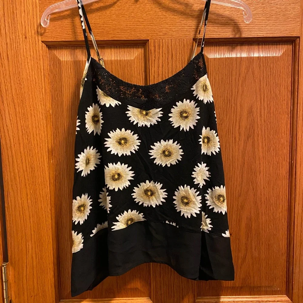 Floral Tank Top - Picture 1 of 3